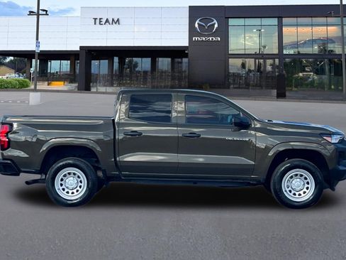 Used 2024 Chevrolet Colorado W/T image 3