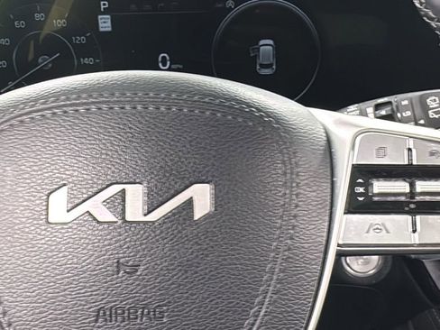 Used 2023 Kia Telluride SX image 24