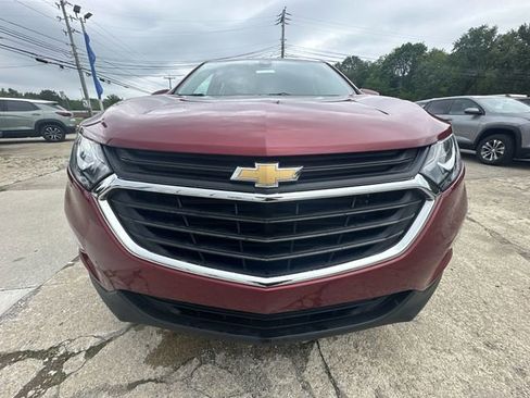 Used 2020 Chevrolet Equinox LT w/ Driver Convenience Package AWD/4WD image 32