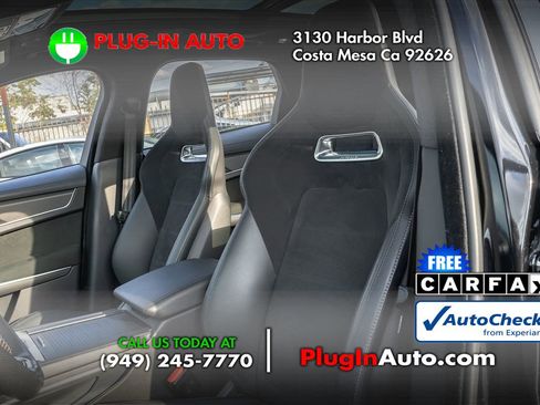 Used 2021 Jaguar F-PACE SVR image 12