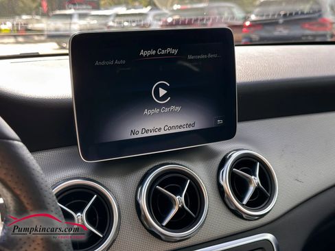 Used 2019 Mercedes-Benz GLA 250 4MATIC image 32