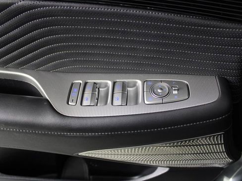 Used 2023 Hyundai Palisade Calligraphy image 27