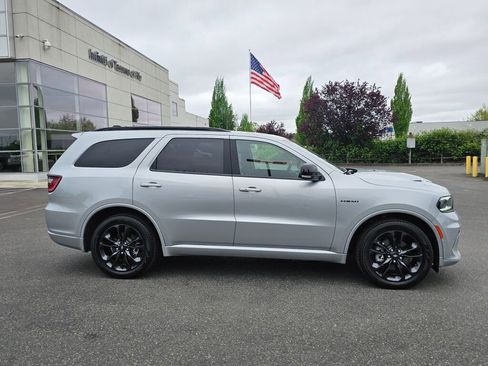 Used 2024 Dodge Durango R/T AWD/4WD image 8