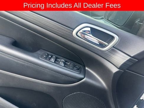 Used 2019 Jeep Grand Cherokee Altitude AWD/4WD image 6