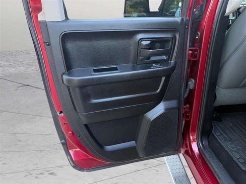 Used 2015 RAM 1500 Express AWD/4WD image 19