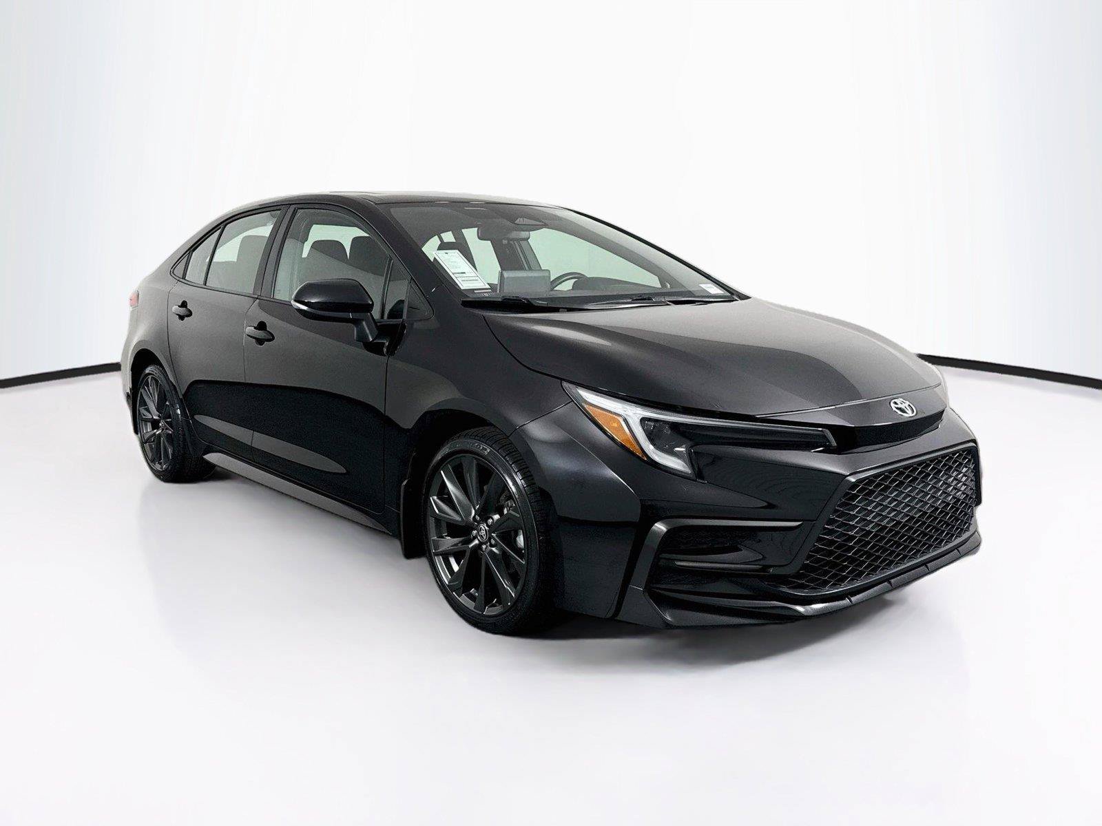 Certified 2025 Toyota Corolla SE w/ SE Premium Package FWD image 9
