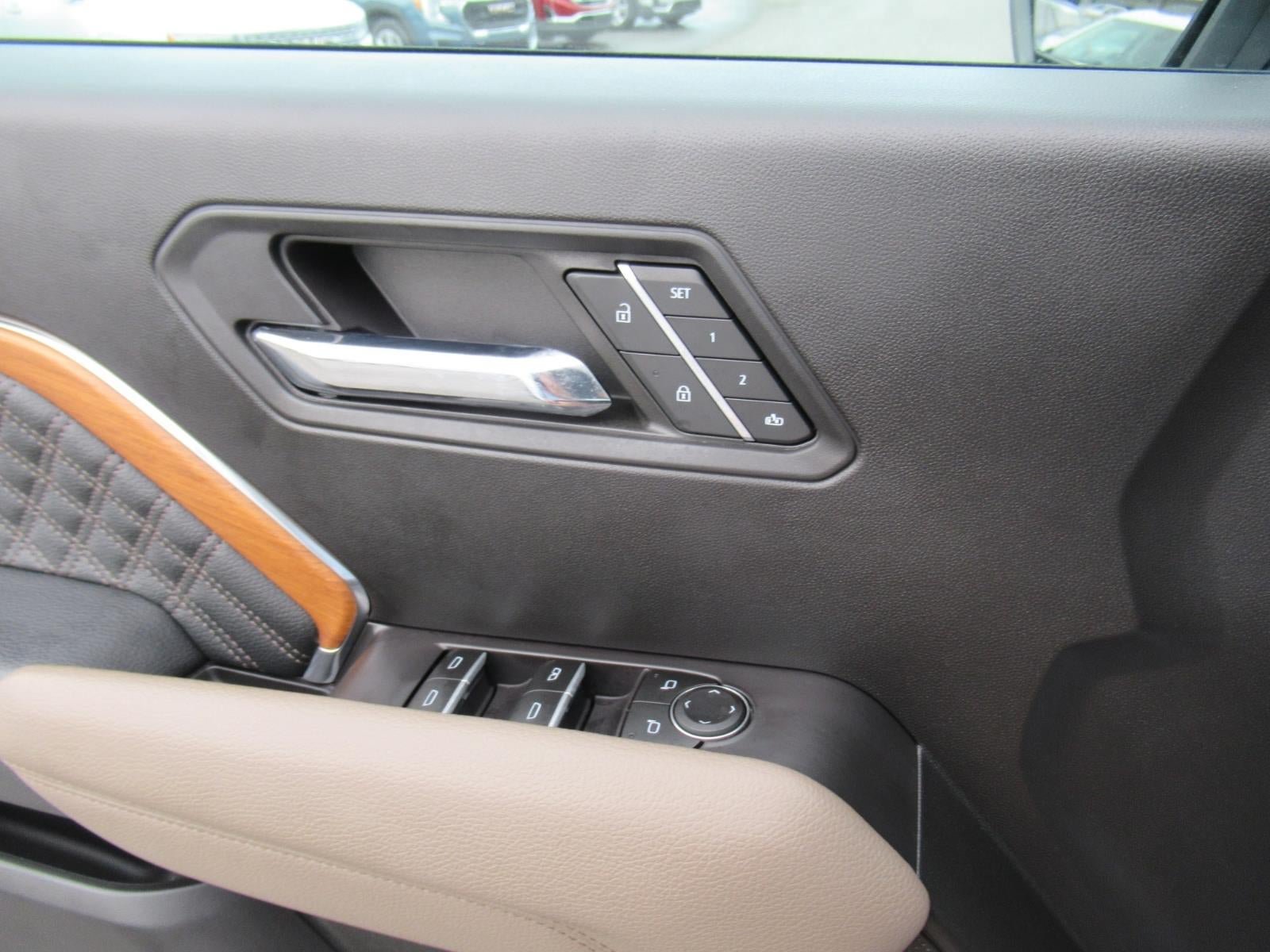 Used 2023 GMC Canyon Denali AWD/4WD image 20