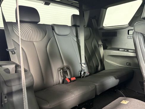 Used 2024 Hyundai Palisade Calligraphy image 33