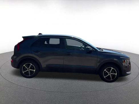 Used 2026 Kia Niro LX FWD image 15
