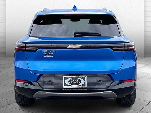 Used 2025 Chevrolet Equinox EV LT w/ Convenience Package image 3