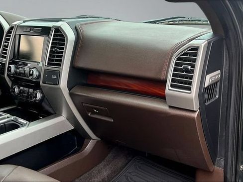 Used 2015 Ford F150 King Ranch w/ Equipment Group 601A Luxury AWD/4WD image 26