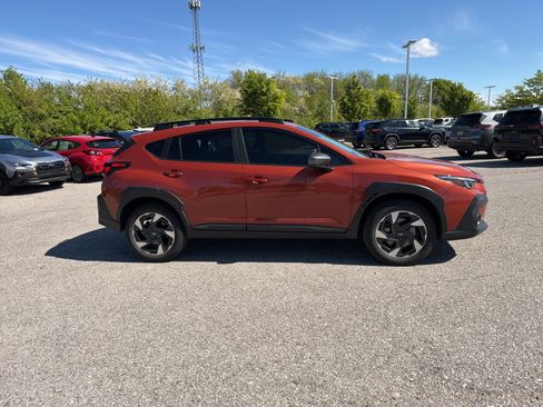 Used 2024 Subaru Crosstrek 2.5i Limited w/ Popular Package #3A AWD/4WD image 9
