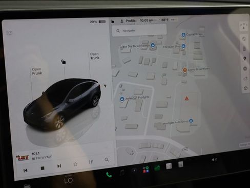 Used 2023 Tesla Model Y Long Range AWD/4WD image 39