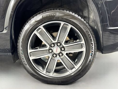 Used 2018 GMC Acadia Denali w/ Technology Package image 41