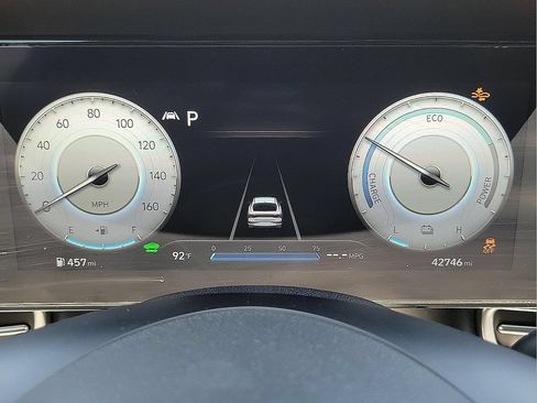 Used 2023 Hyundai Elantra Limited FWD image 17