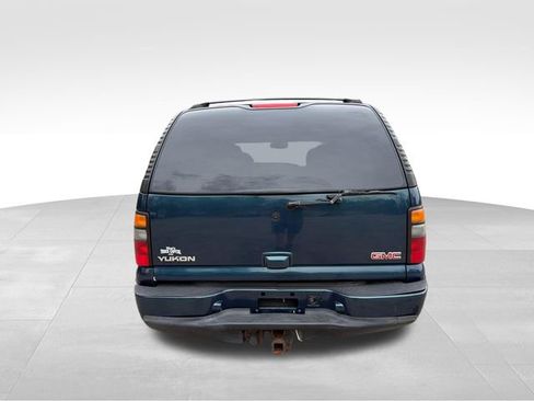 Used 2005 GMC Yukon Denali AWD/4WD image 4