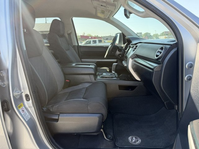 Used 2014 Toyota Tundra SR5 w/ SR5 Upgrade Package AWD/4WD image 10