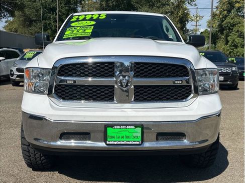 Used 2022 RAM 1500 Classic SLT image 2