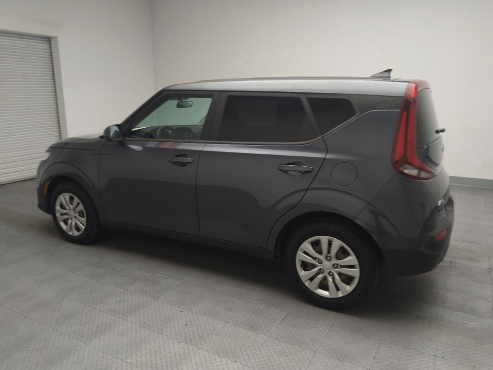 Used 2021 Kia Soul LX FWD image 3