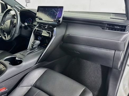 Used 2022 Toyota Venza Limited AWD/4WD image 36