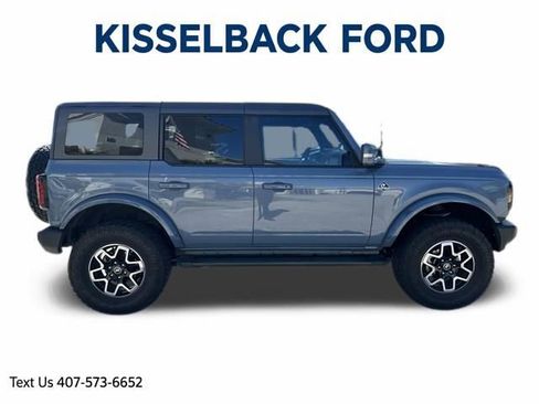 Used 2023 Ford Bronco Outer Banks image 2