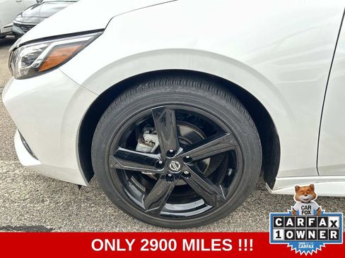 Certified 2022 Nissan Sentra SR w/ SR Premium Package FWD image 9