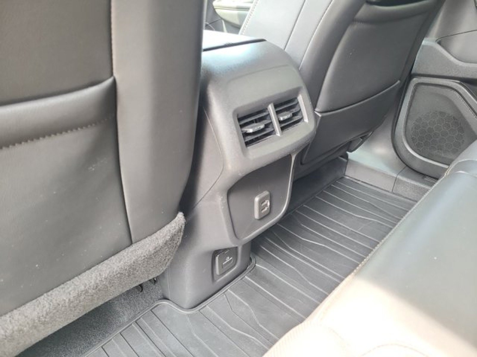 Used 2021 GMC Terrain SLT w/ Infotainment Package II AWD/4WD image 35