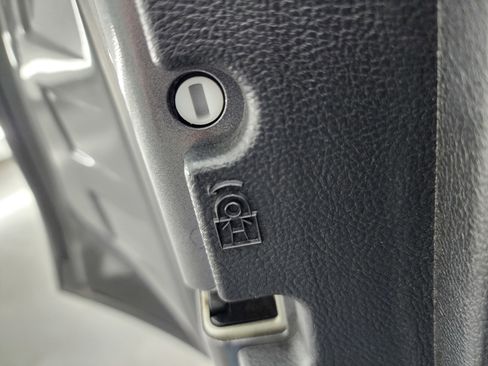 Used 2024 Ford Edge SEL image 36