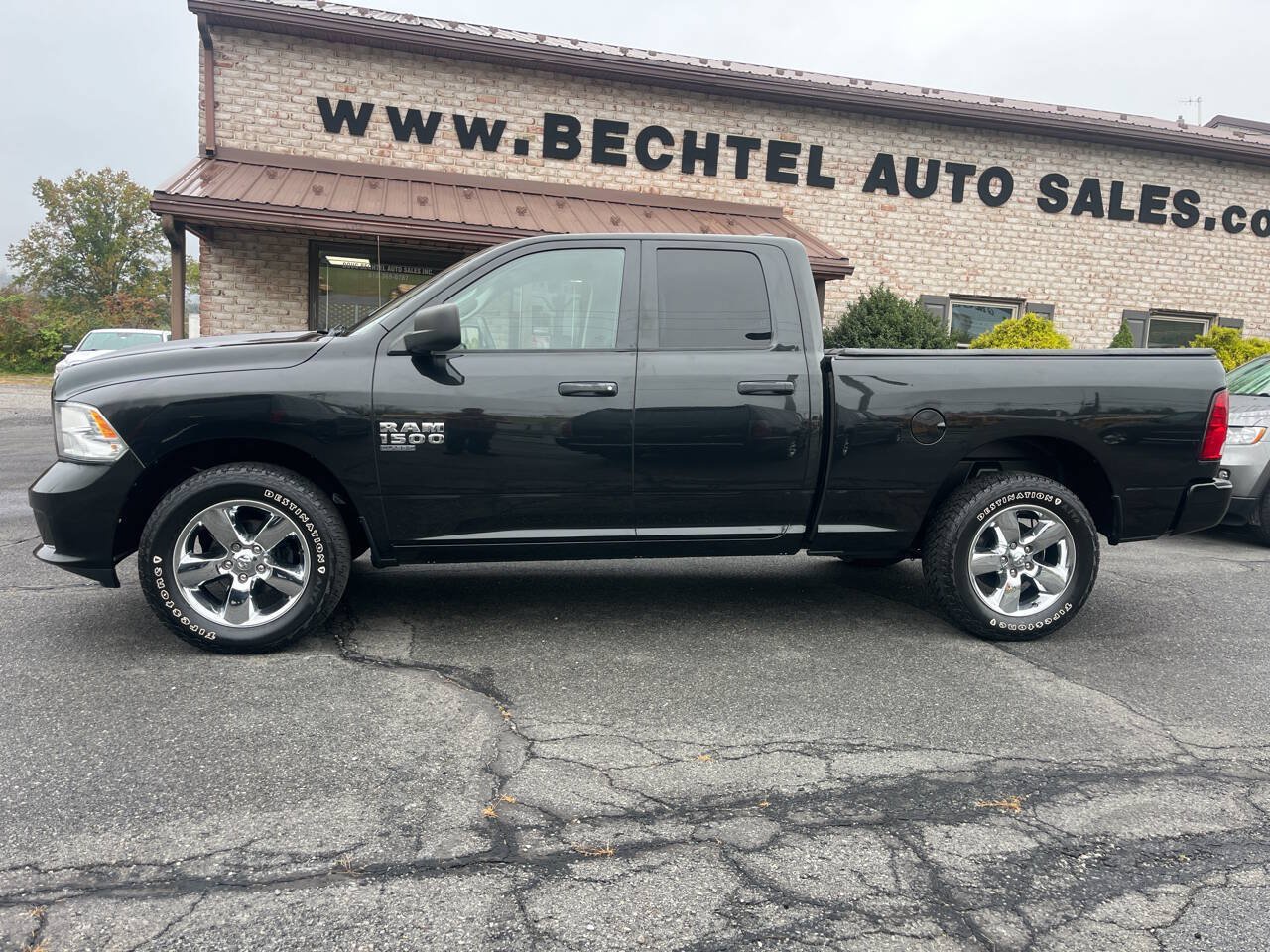 Used 2019 RAM 1500 Express w/ Express Value Package AWD/4WD image 1