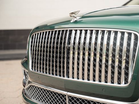 Used 2023 Bentley Flying Spur W12 image 9