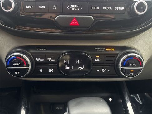 Certified 2024 Kia Soul EX image 27