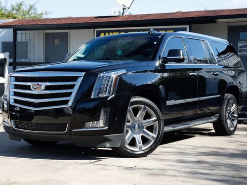 Used 2020 Cadillac Escalade ESV Luxury image 28