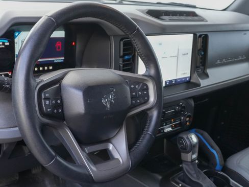 Used 2024 Ford Bronco Black Diamond w/ Sasquatch Package AWD/4WD image 10