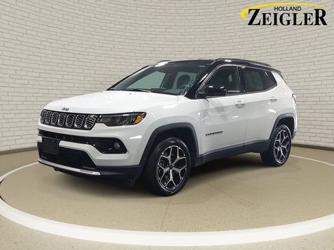 Used 2025 Jeep Compass Limited AWD/4WD image 1
