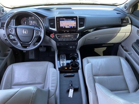 Used 2018 Honda Pilot Touring image 59