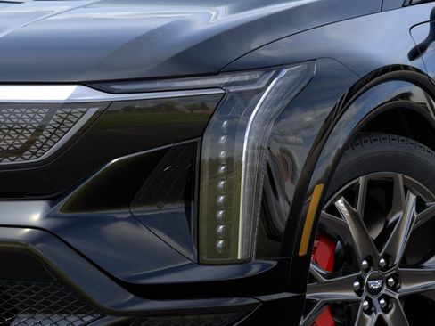 New 2026 Cadillac Optiq V w/ Carbon Fiber Package image 10