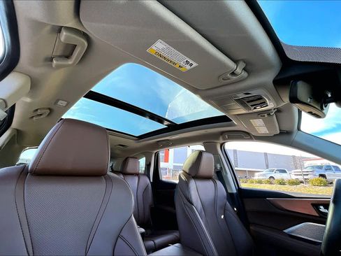 Used 2024 Acura MDX SH-AWD w/ Technology Package image 13