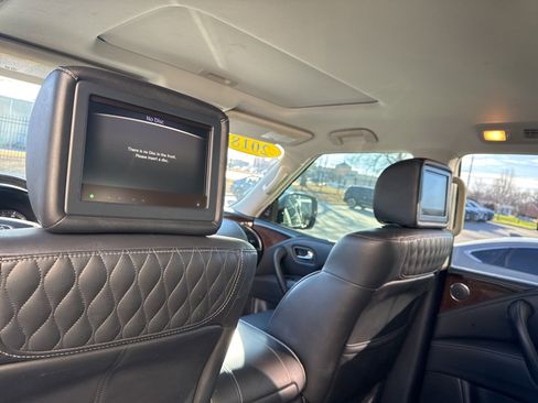 Certified 2018 INFINITI QX80 4WD w/ Deluxe Technology Package image 14