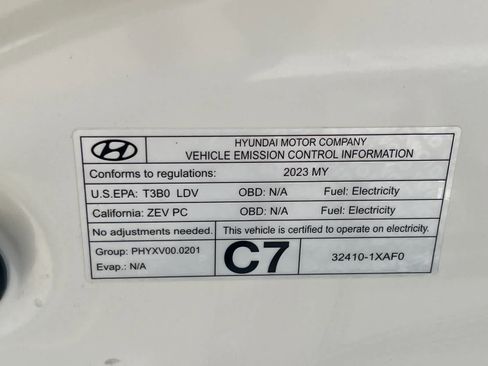 Used 2023 Hyundai Ioniq 6 SEL RWD image 30