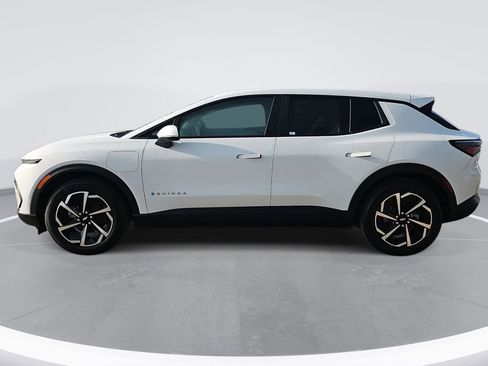 New 2026 Chevrolet Equinox EV LT image 6