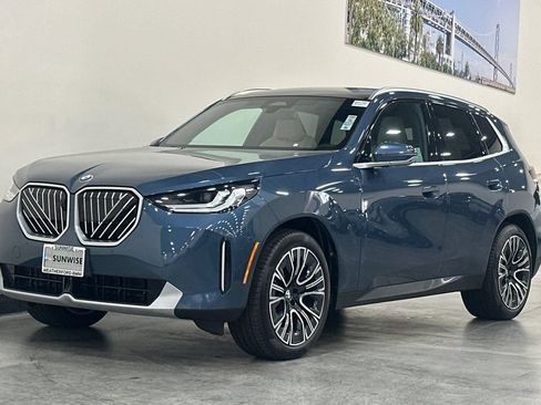 Used 2025 BMW X3 xDrive30i AWD/4WD image 8
