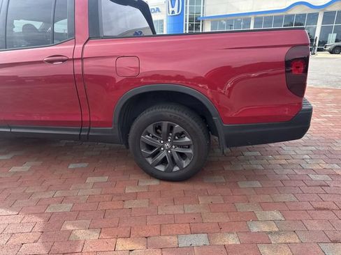 Used 2023 Honda Ridgeline Sport image 6