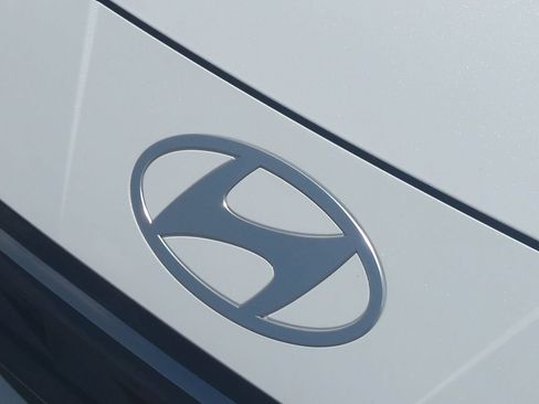 New 2026 Hyundai Elantra Limited FWD image 13