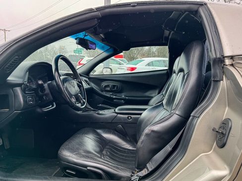 Used 1999 Chevrolet Corvette Base 2dr Hatchback image 21