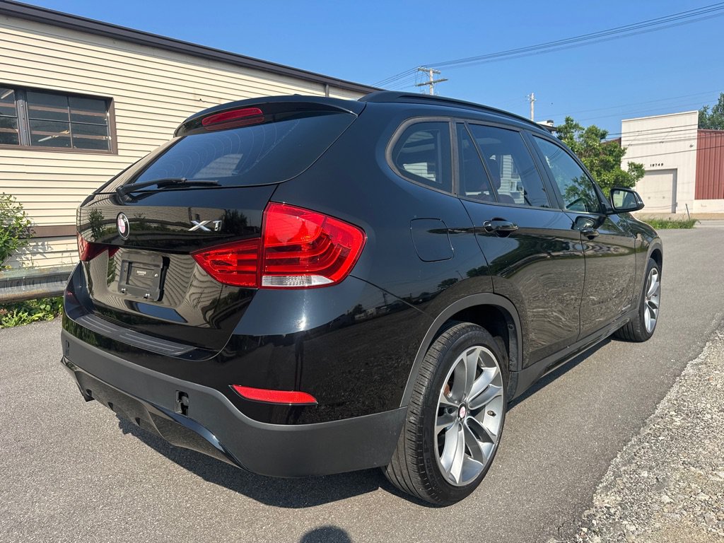 Used 2013 BMW X1 sDrive28i RWD image 2