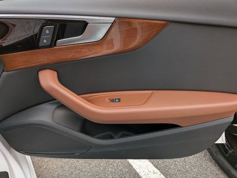 Used 2023 Audi A4 2.0T Premium w/ Convenience Package image 33