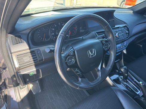 Used 2016 Honda Accord Sport image 17