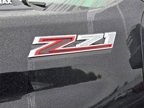 Used 2022 Chevrolet Silverado 2500 LTZ w/ LTZ Convenience Package image 10