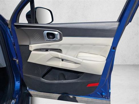 Used 2022 Kia Sorento SX image 27