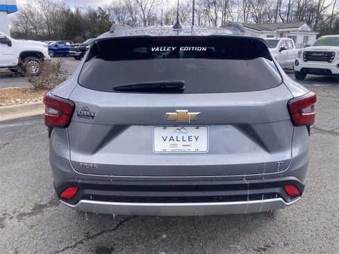 New 2026 Chevrolet Trax LT w/ LT Convenience Package image 5